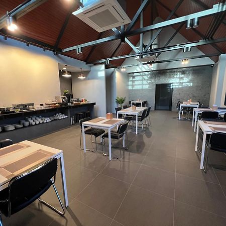The Hub Suratthanl Surat Thani Luaran gambar