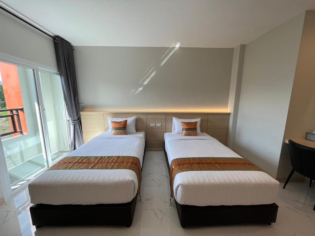 The Hub Suratthanl Surat Thani Luaran gambar