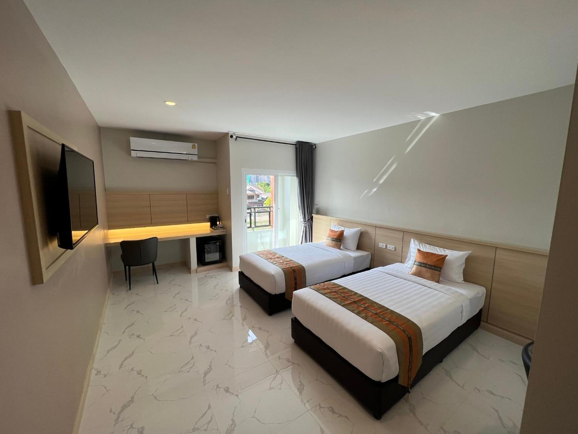 The Hub Suratthanl Surat Thani Luaran gambar