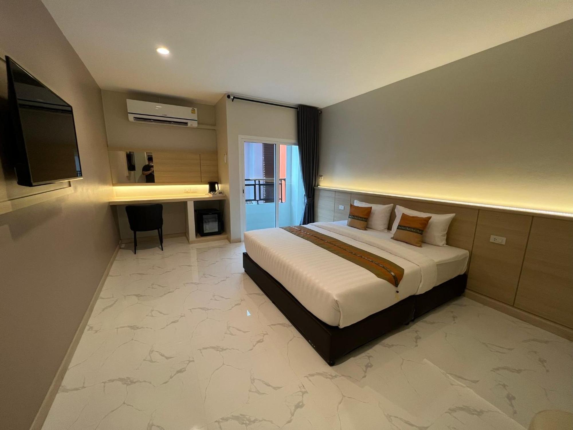 The Hub Suratthanl Surat Thani Luaran gambar